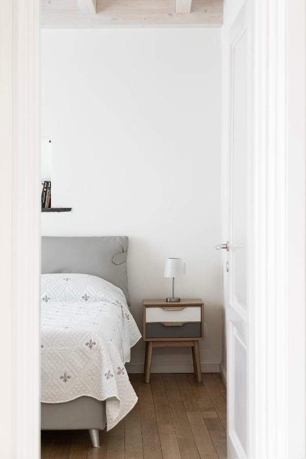 Appartamento Rossini By Holiday Solutions Como Exterior photo